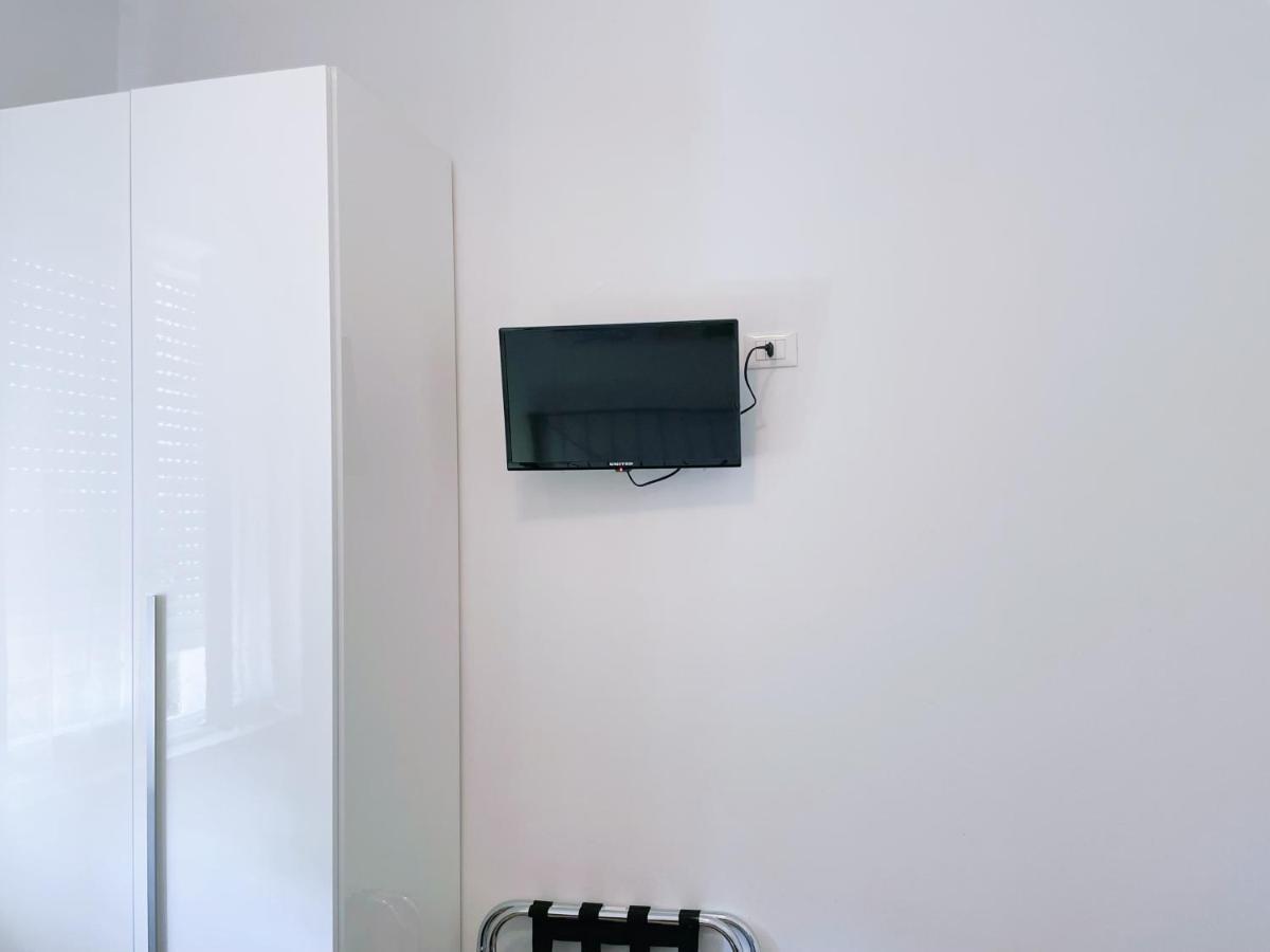 Confortini Rooms Sunday Verona Dış mekan fotoğraf