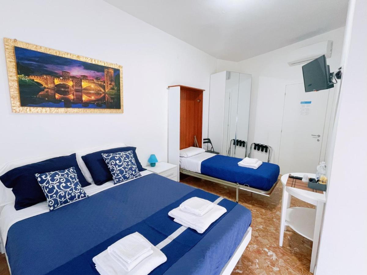 Confortini Rooms Sunday Verona Dış mekan fotoğraf