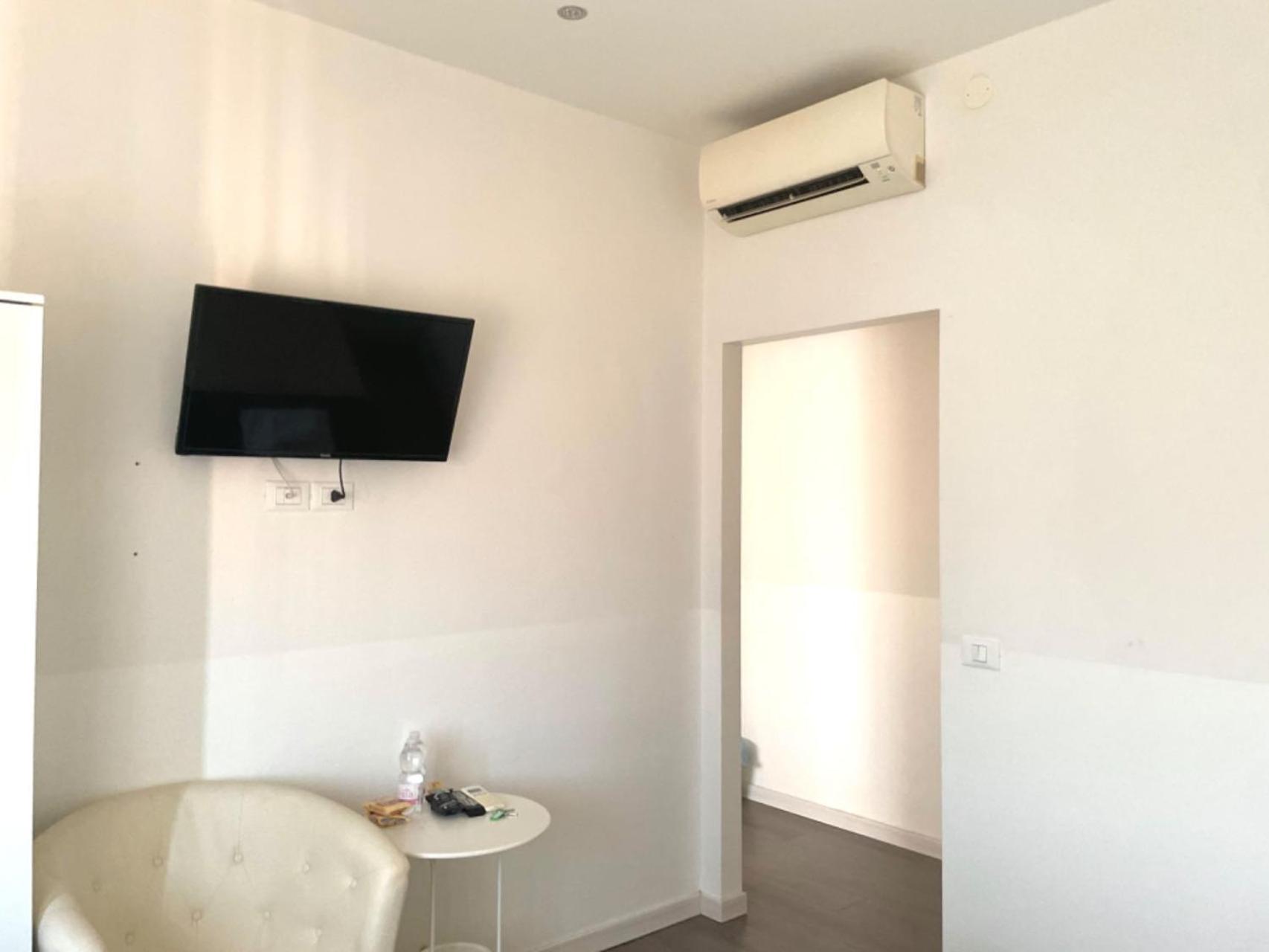 Confortini Rooms Sunday Verona Dış mekan fotoğraf