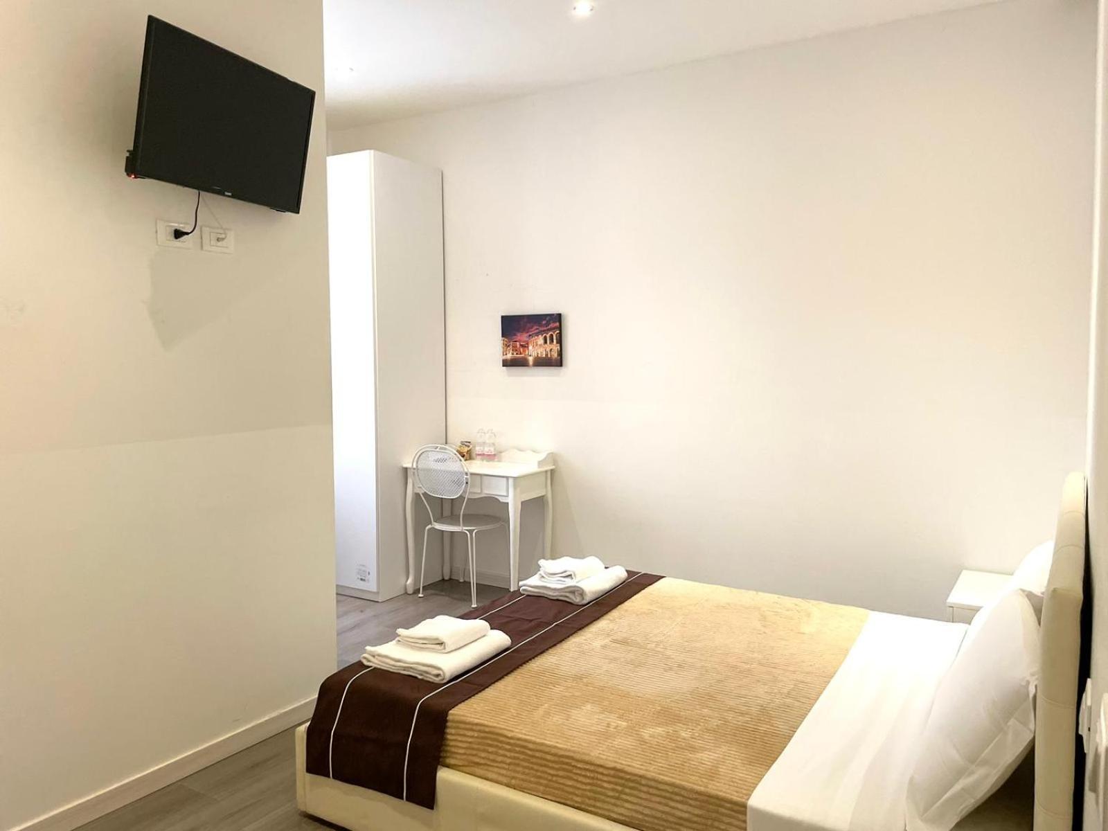 Confortini Rooms Sunday Verona Dış mekan fotoğraf